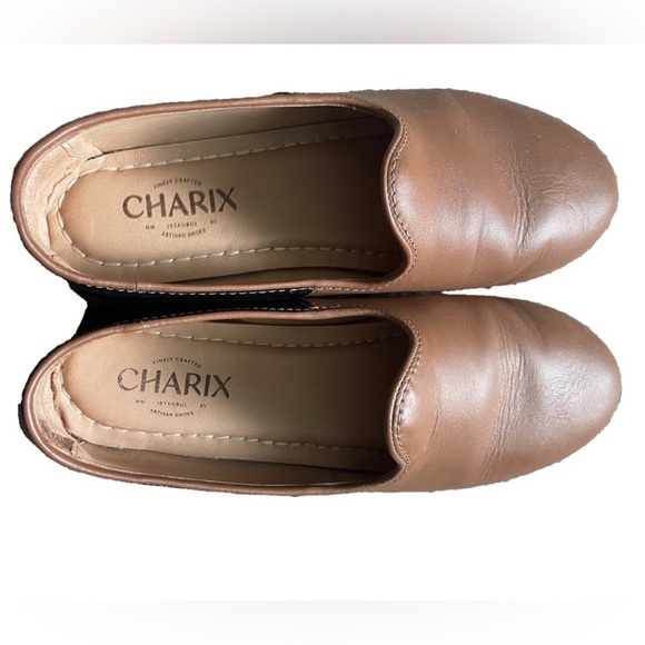 Charix Two toned leather flats. Tan/black. Size 8. 🥿 MAKE ME AN OFFER! 🥿 - Picture 3 of 6